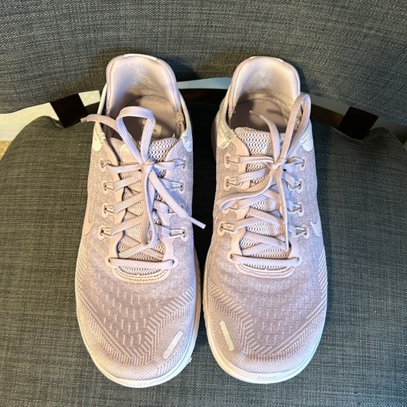 Women’s 2018 Nike Free RN Running Shoe in Elemental Rose/Gunsmoke Size 8.5 - Picture 3 of 10